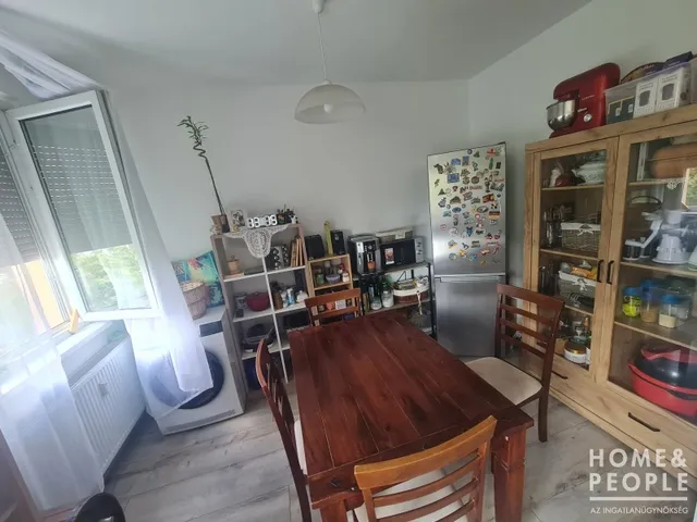 Eladó lakás Szeged, Tarján 72 nm