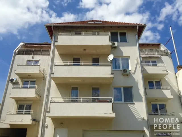 Eladó lakás Szeged, Belváros 68 nm