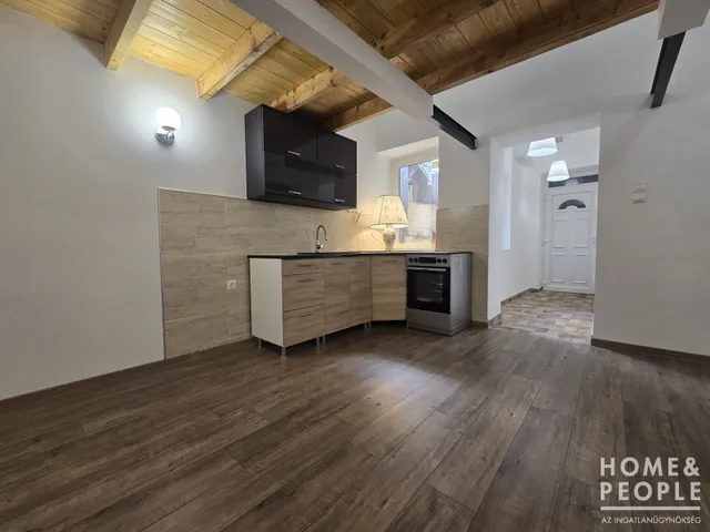 Eladó lakás Szeged 35 nm