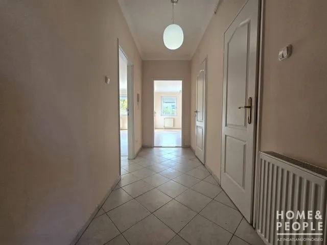 Eladó lakás Szeged, Rókus 62 nm