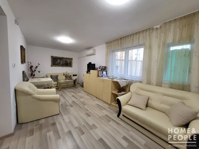 Eladó ház Szeged, Petőfitelep 75 nm