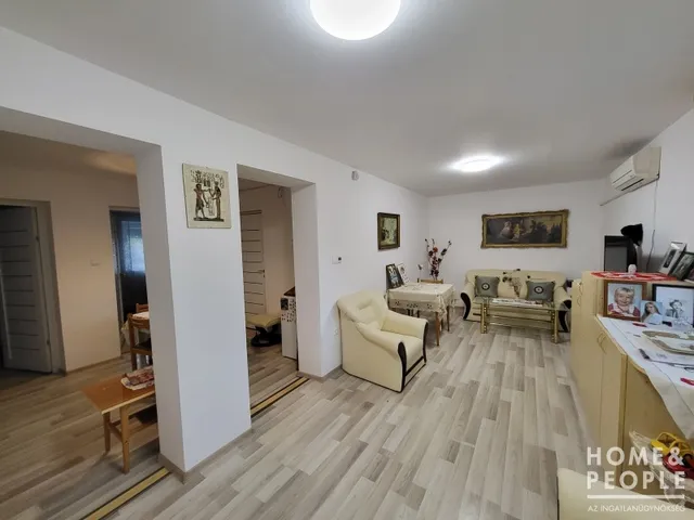 Eladó ház Szeged, Petőfitelep 75 nm