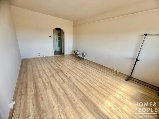 Eladó lakás Szeged, Makkosház 61 nm