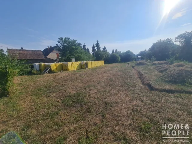 Eladó telek Hódmezővásárhely