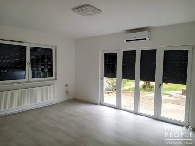 Eladó ház Sándorfalva 160 nm
