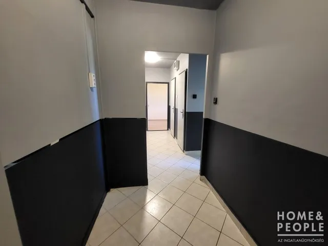 Eladó lakás Szeged 72 nm