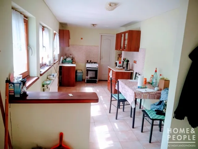 Eladó mezőgazdasági ingatlan Szatymaz 93 nm
