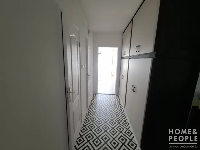 Eladó lakás Szeged, Felsőváros 37 nm