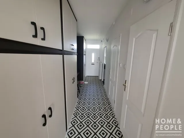 Eladó lakás Szeged, Felsőváros 37 nm