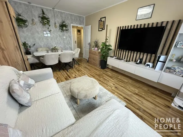 Eladó lakás Szeged, Makkosház 60 nm