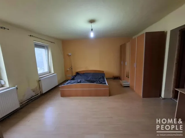 Eladó ház Szeged, Szőreg 108 nm