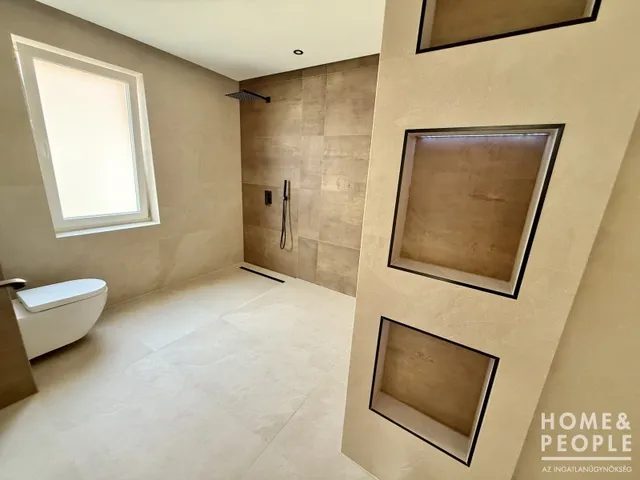 Eladó ház Szeged, Petőfitelep 140 nm