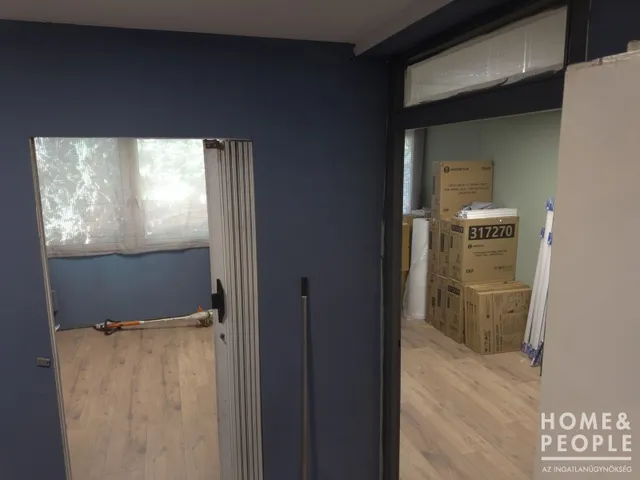 Eladó kereskedelmi és ipari ingatlan Szeged, Szőreg 157 nm