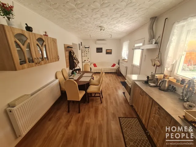Eladó ház Hódmezővásárhely 100 nm