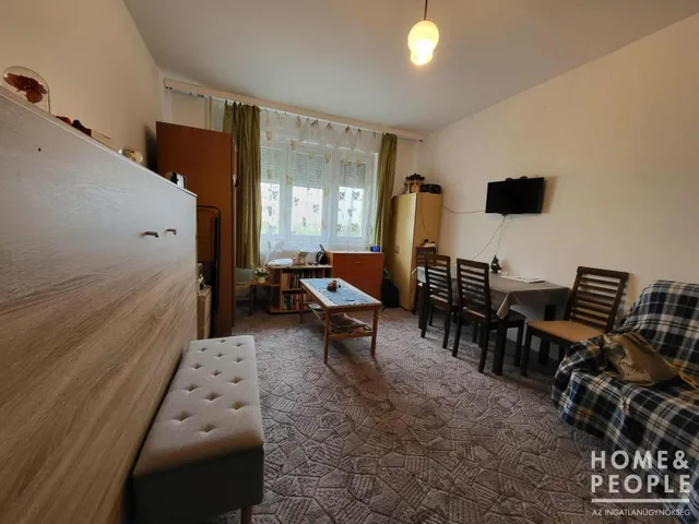 Eladó lakás Szeged 35 nm