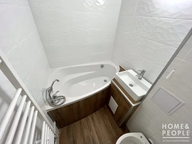 Eladó lakás Szeged, Makkosház 60 nm