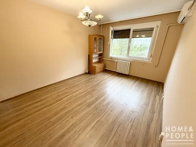 Eladó lakás Szeged, Makkosház 47 nm