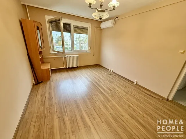 Eladó lakás Szeged, Makkosház 47 nm