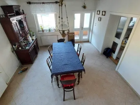 Eladó ház Szeged, Gyálarét 190 nm