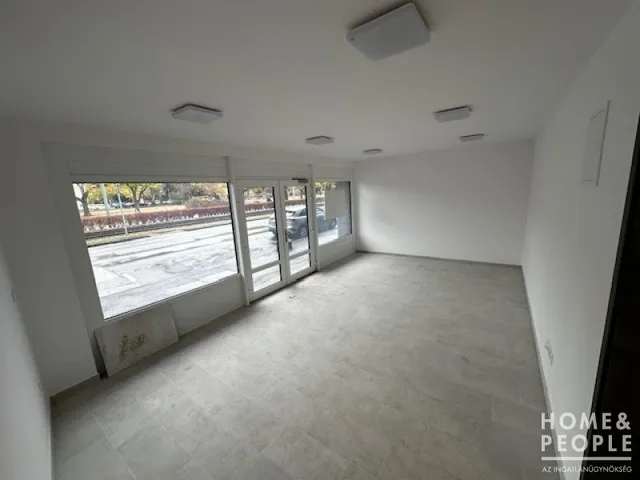 Eladó kereskedelmi és ipari ingatlan Szeged, Alsóváros