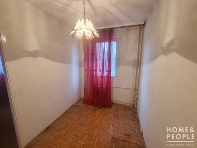 Eladó lakás Szeged, Makkosház 53 nm