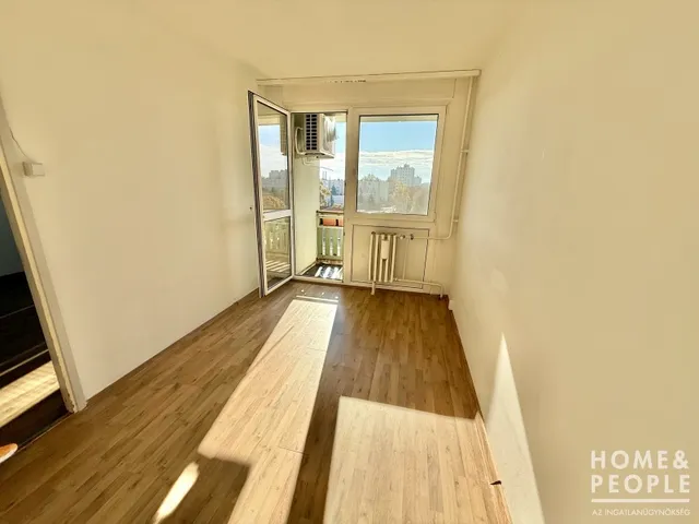 Eladó lakás Szeged, Makkosház 61 nm