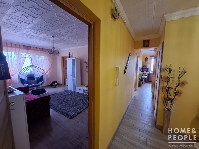 Eladó lakás Szeged, Tarján 68 nm