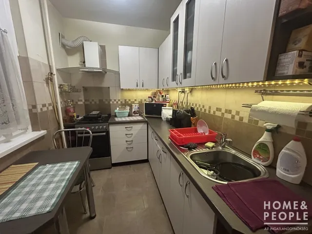 Eladó lakás Szeged, Makkosház 60 nm