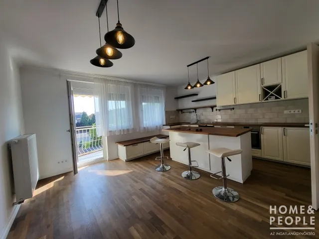 Eladó lakás Szeged, Rókus 120 nm