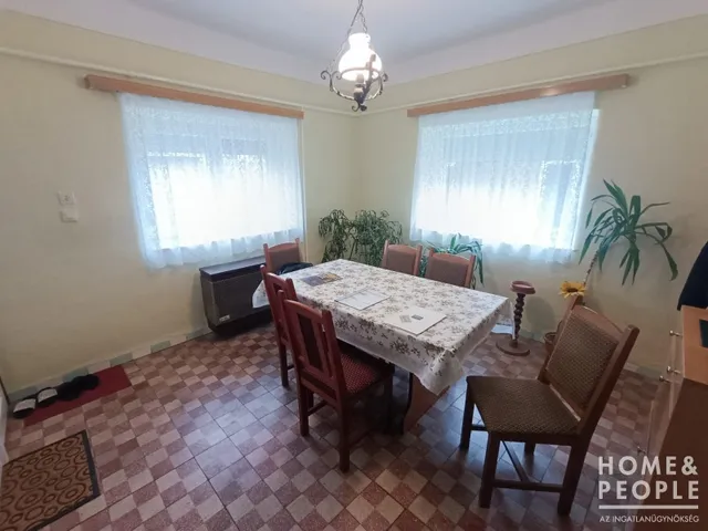 Eladó ház Sándorfalva 72 nm