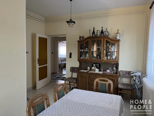 Eladó ház Szeged 132 nm