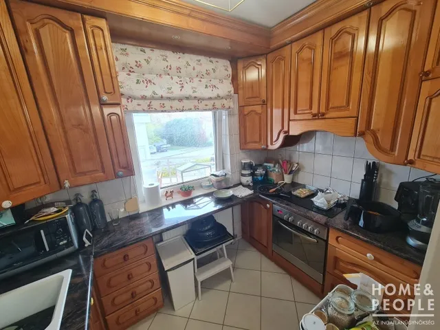 Eladó lakás Szeged, Makkosház 90 nm