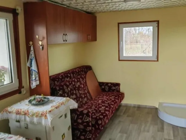 Eladó mezőgazdasági ingatlan Újszentiván 17 nm