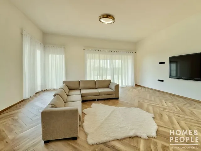 Eladó ház Szeged, Petőfitelep 140 nm