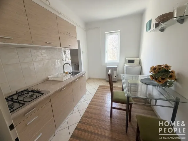 Eladó lakás Szeged, Belváros 37 nm