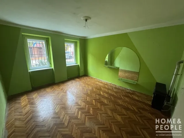 Eladó lakás Szeged, Rókus 73 nm