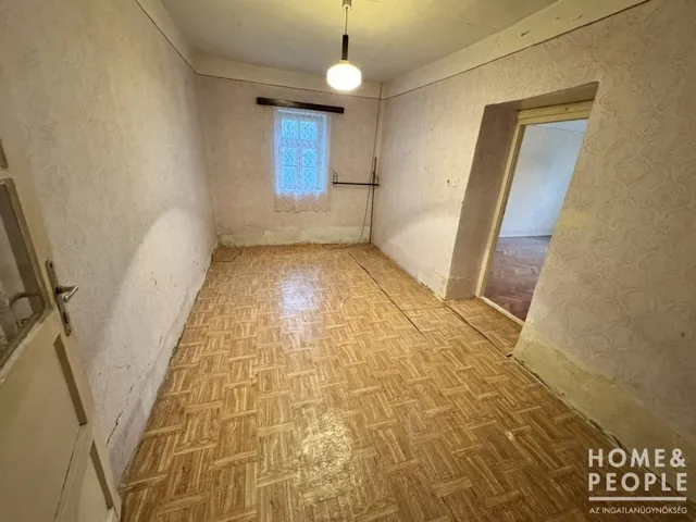 Eladó lakás Óföldeák 78 nm