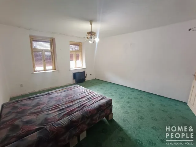 Eladó ház Baks 84 nm