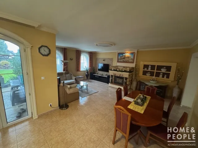 Eladó ház Szeged 248 nm