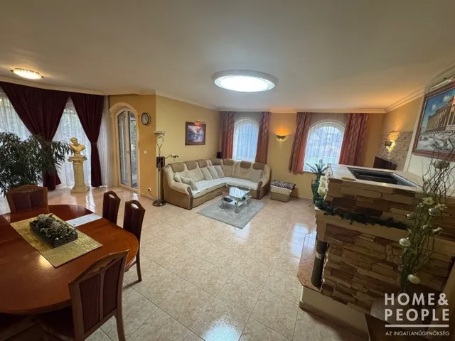 Eladó ház Szeged 248 nm