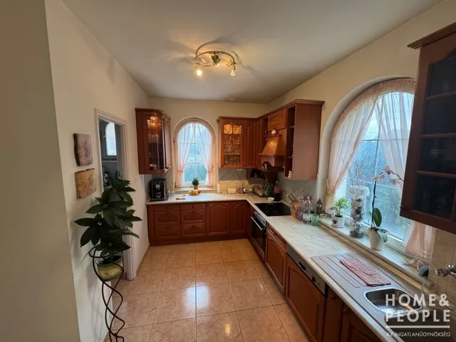 Eladó ház Szeged 248 nm