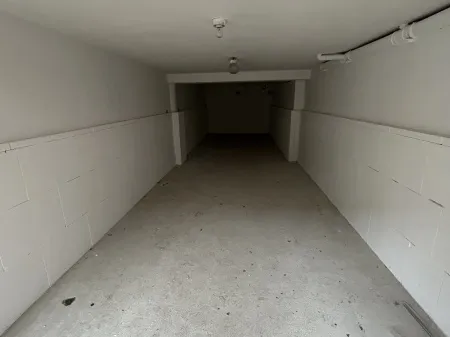 Eladó garázs Szeged, Északi városrész 35 nm