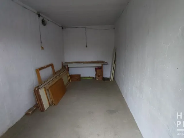 Eladó garázs Szeged, Makkosház 12 nm