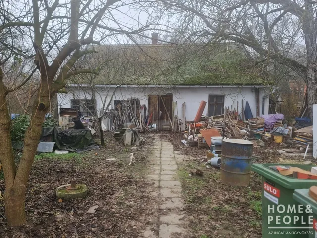 Eladó telek Hódmezővásárhely 77 nm