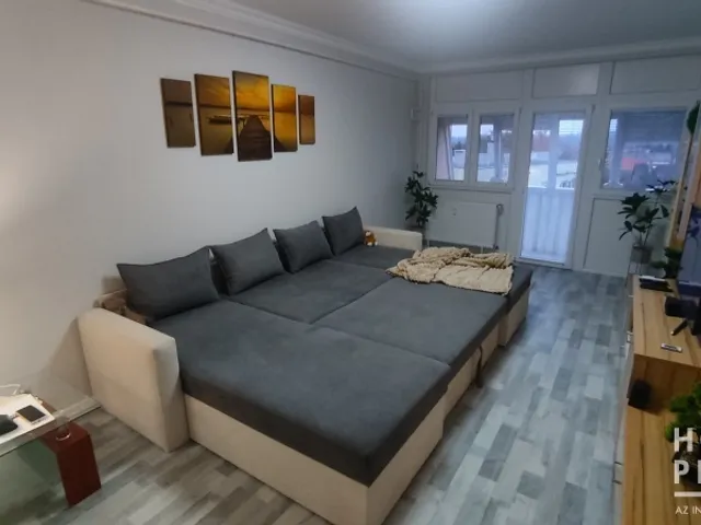 Eladó lakás Makó 56 nm