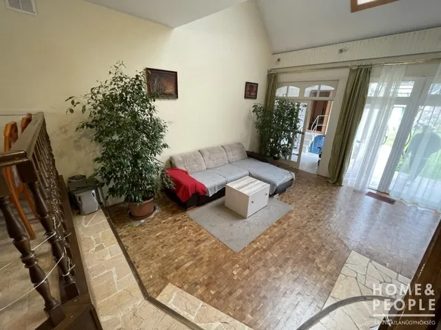 Eladó ház Szeged, Újszeged 210 nm