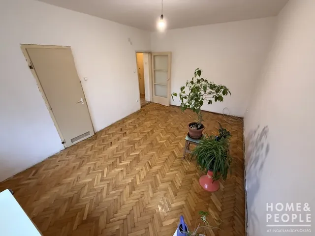 Eladó lakás Szeged, Belváros 27 nm