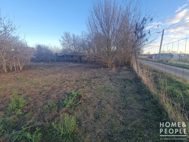 Eladó telek Hódmezővásárhely 1000 nm