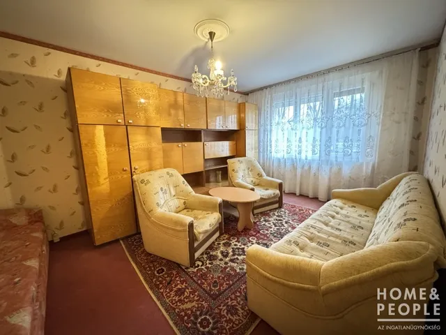 Eladó lakás Szeged, Makkosház 49 nm