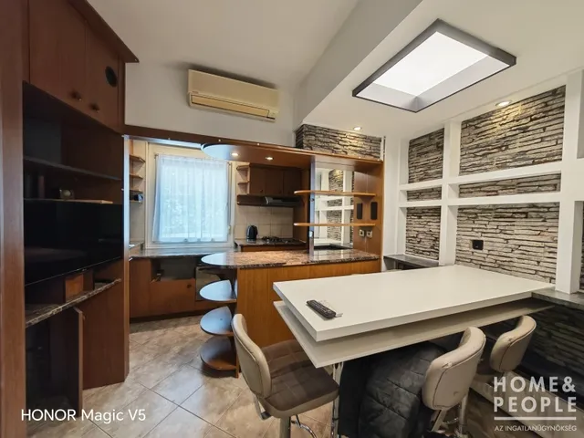 Eladó lakás Szeged, Makkosház 60 nm